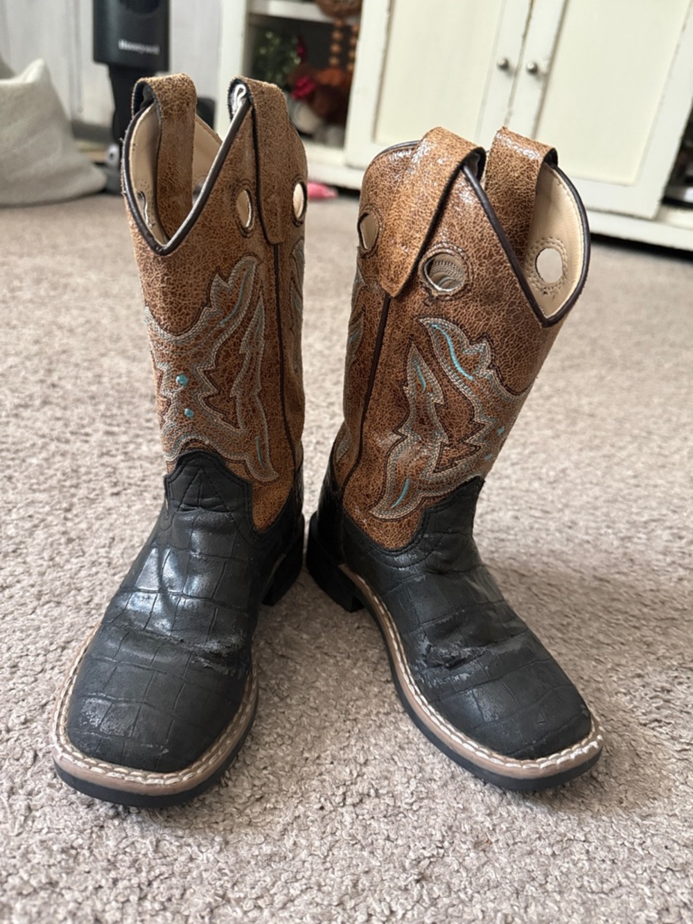 Old West Unisex Kids' Broad Square Toe Western Boots, 9 in., 4-Row Stitch, 9.5D